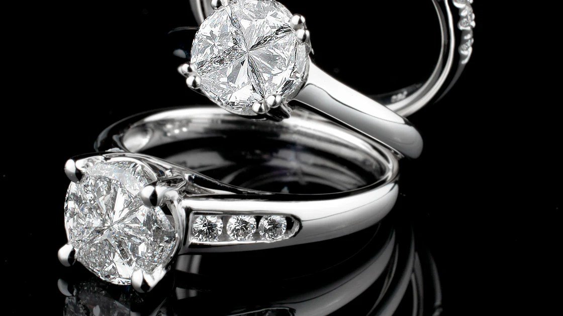 Guidance on Selecting the Ideal Diamond Ring Based on Occasion, Budget, and Personal Taste